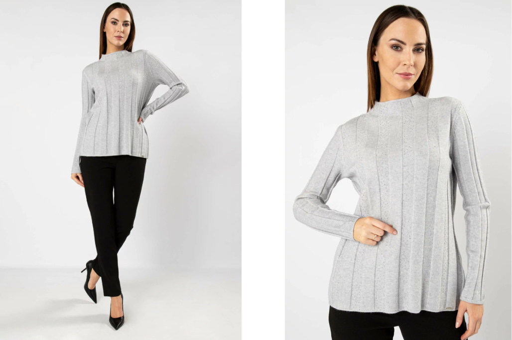 Błyszczący sweter ze stójką
