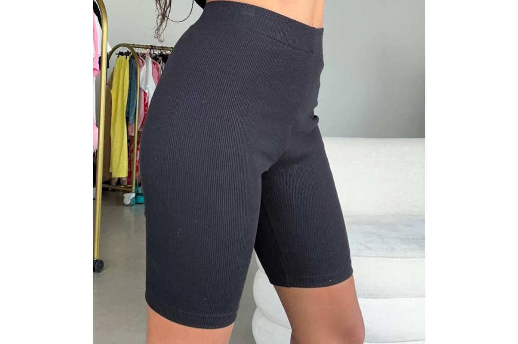  Spodenki Lacy Black LAURELLA