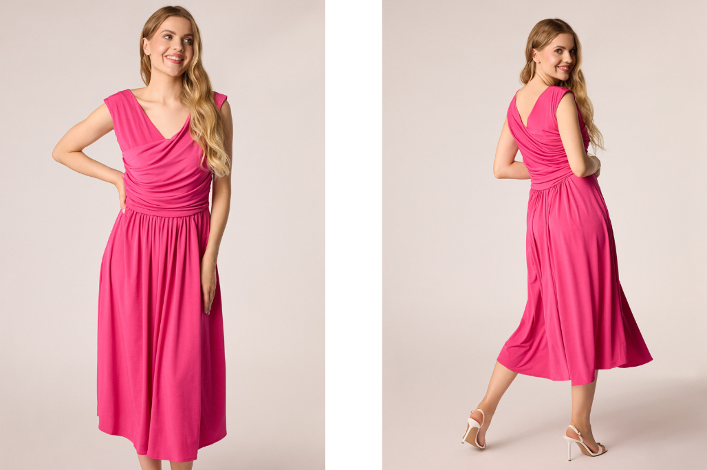  Elegancka różowa sukienka z drapowanym dekoltem Elegancka różowa sukienka z drapowanym dekoltem Elegancka różowa sukienka z drapowanym dekoltem